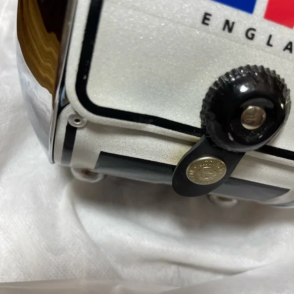 Little Earth England license plate purse - Picture 14 of 16